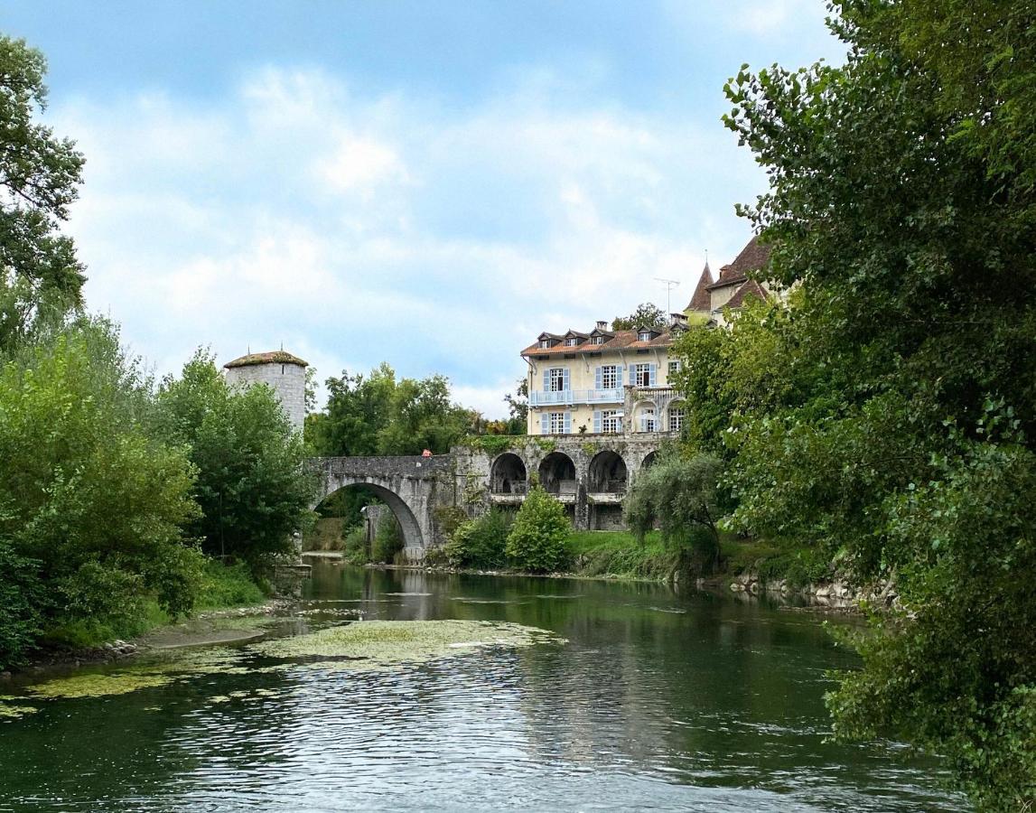 Chambres du Pont de la Légende Sauveterre-de-Bearn Esterno foto